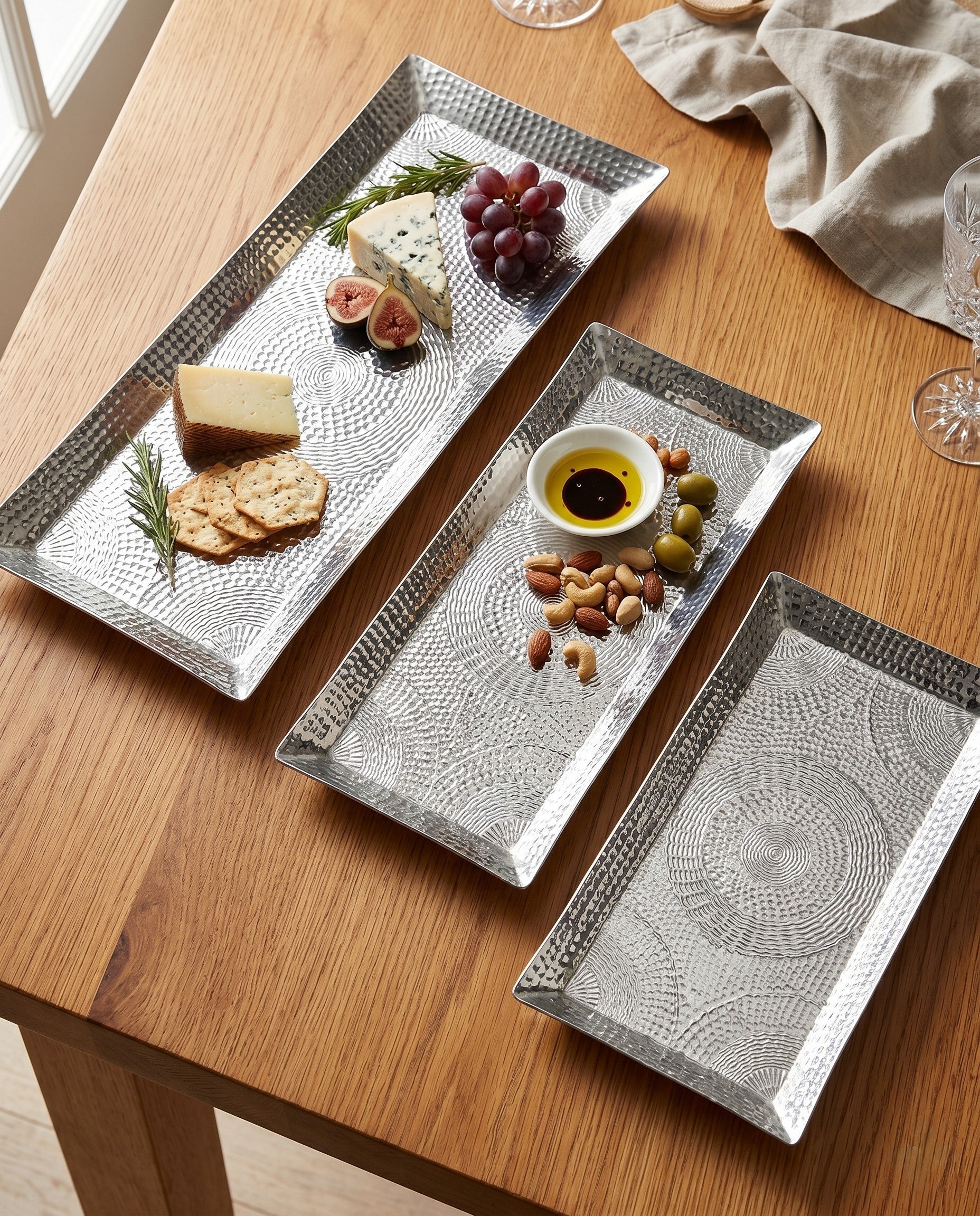 The Halo Tray Set